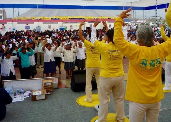 Image for article Peru's Ministry of Health Invites Practitioners to Demonstrate Falun Gong Exercises